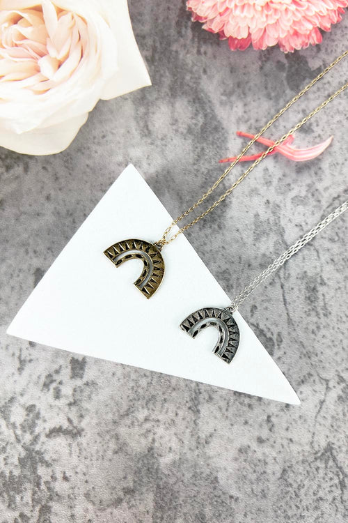 ARCH SHAPED AZTEC PATTERN METAL NECKLACE