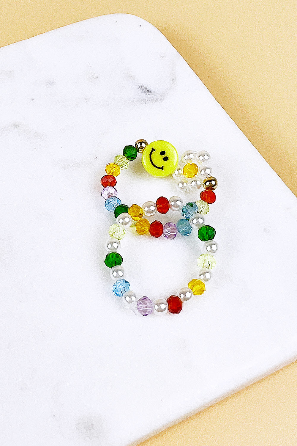 SMILE SHAPED GLASS BEAD RING