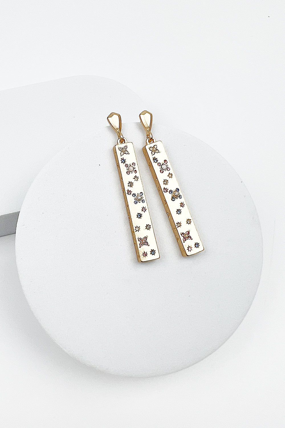 BAR SHAPED PAVE METAL POST EARRING